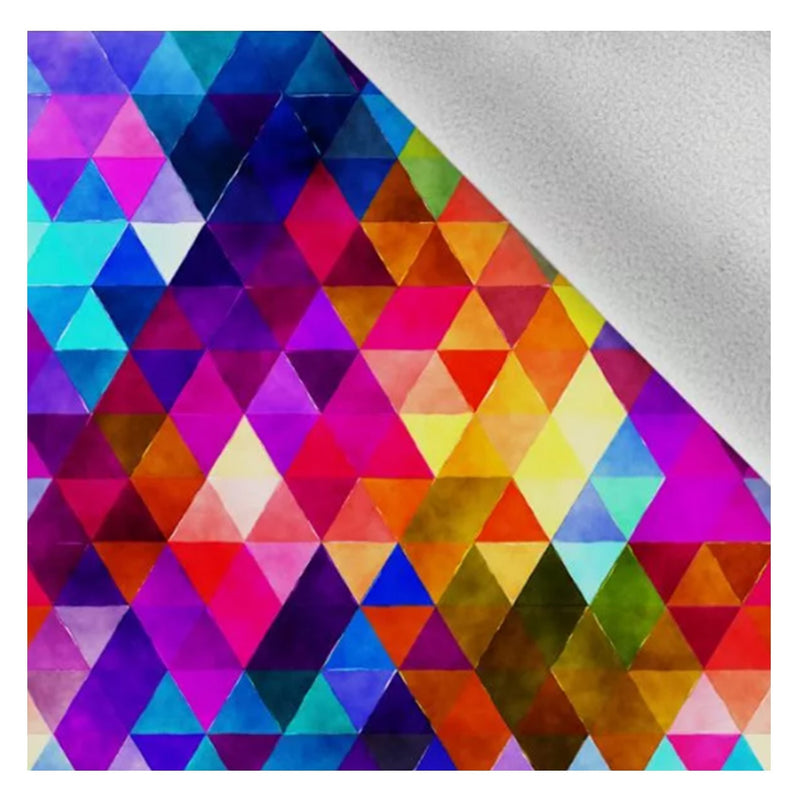 Geometriai mintás esőkabátok
